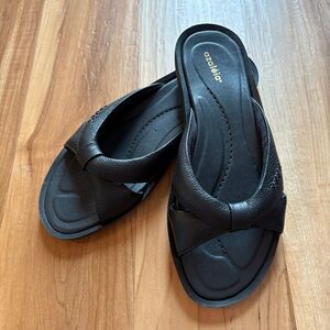 Azaleia Black Leather Slide Sandals 7
